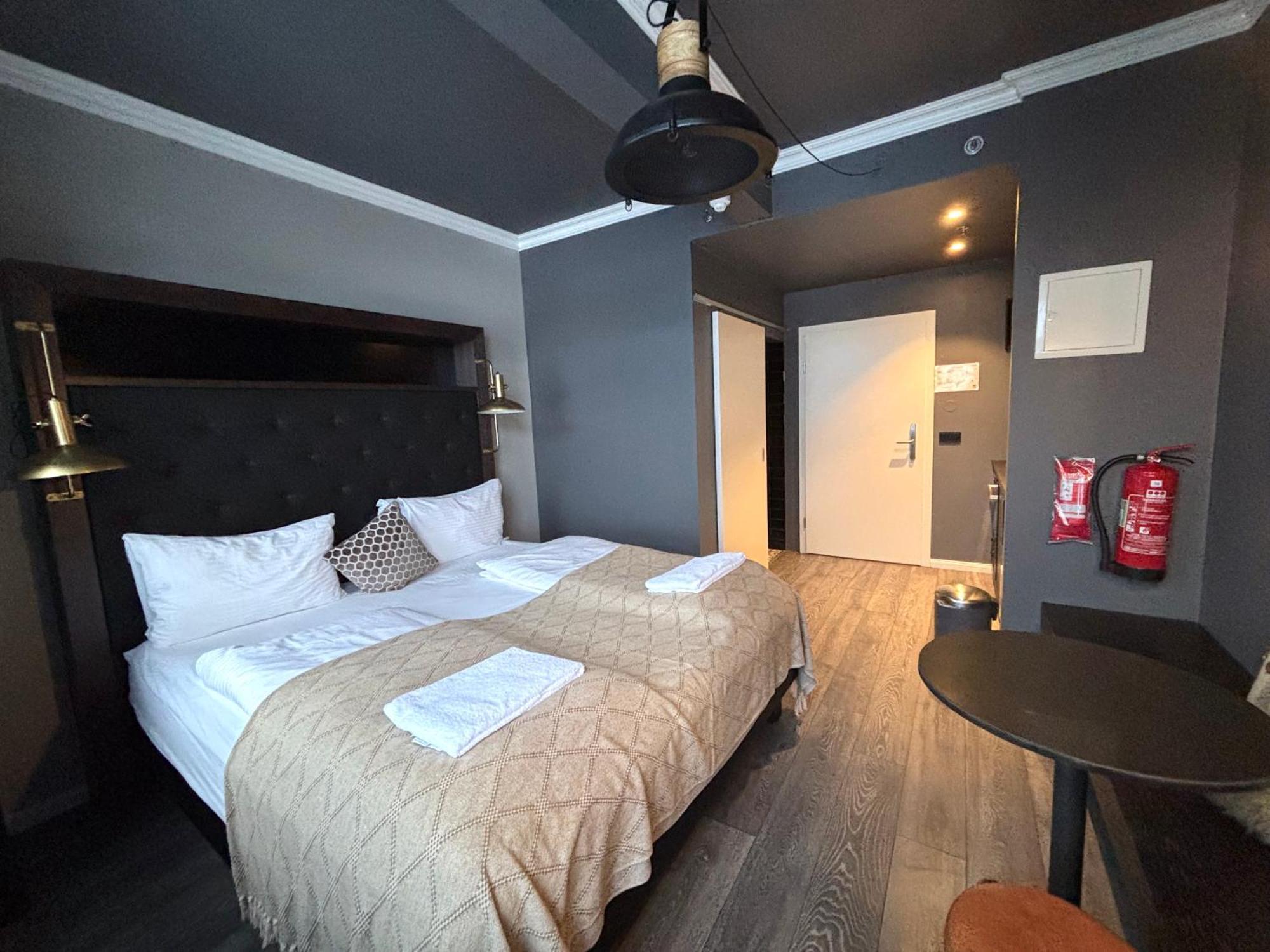 R13 - A Townhouse Hotel Ρέυκιαβικ Εξωτερικό φωτογραφία